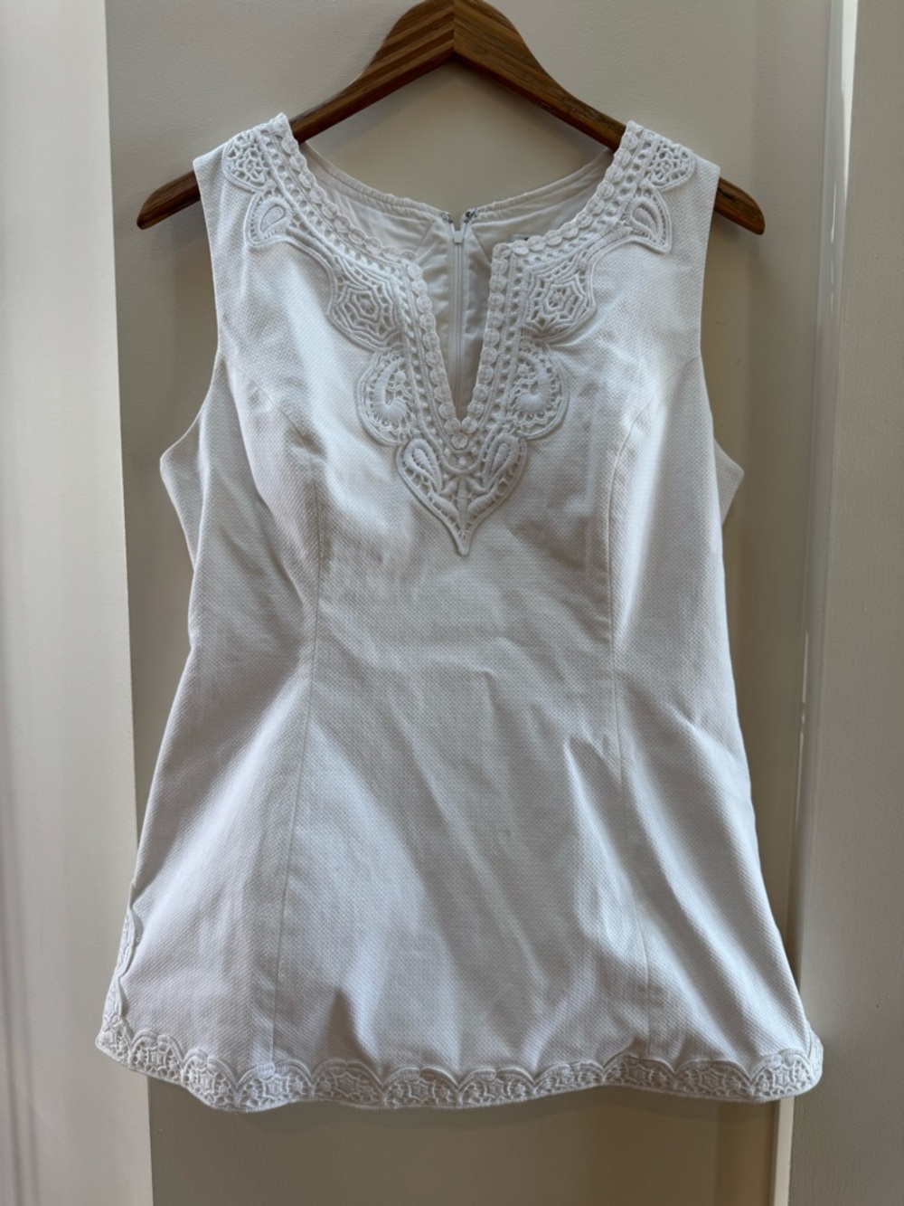 Lilly Pulitzer White Sleeveless Embroidered Tunic